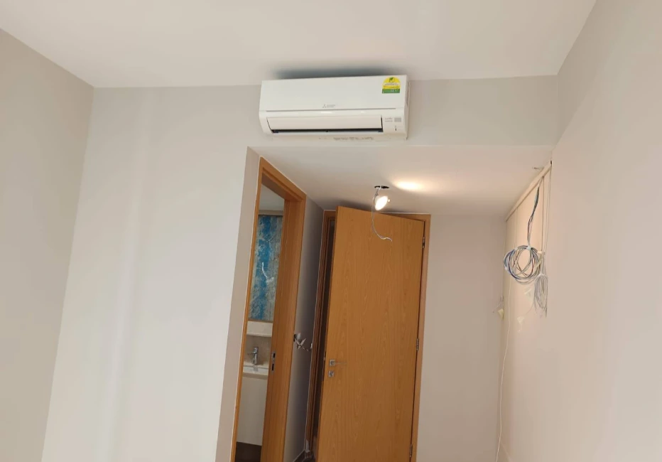 Residential HDB bedroom with aircon before repaint, Singapore house painter